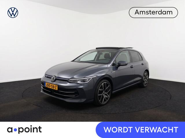 Volkswagen GOLF 1.5 eHybrid Style Edition 204 pk Automaat (DSG) | Verlengde garantie | Navigatie via App | Panoramadak | Parkeersensoren (Park assist) | Achteruitrijcamera | Stoelverwarming |