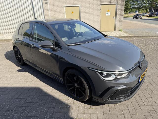 Volkswagen GOLF 1.5 eTSI R-Line | Camera | Adaptive |