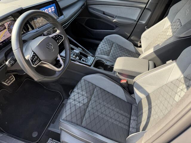 Volkswagen GOLF 1.5 eTSI R-Line | Camera | Adaptive |