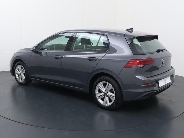 Volkswagen GOLF 1.0 eTSI Life | 110 PK | Automaat | Navigatiesysteem | Adaptive cruise control | Achteruitrijcamera |