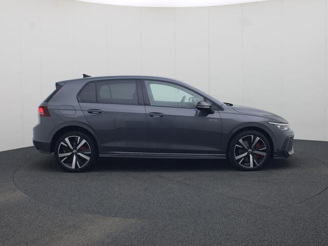 Volkswagen GOLF 1.5eHybrid 200kW/272PK GTE · Navigatie · Apple/Android Car Play · Camera + Parkeersensoren · Garantie t/m 13-05-2030 of 100000km