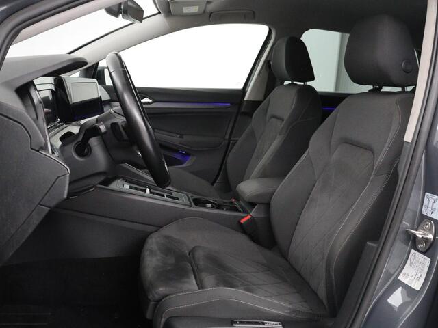 Volkswagen GOLF 1.4 eHybrid Style | SOH 88% | Massage | Adaptive cruise | Carplay | Memory | Navigatie | Sfeerverlichting | Parkeerhulp | Climate control | Bluetooth | PHEV | Plug In