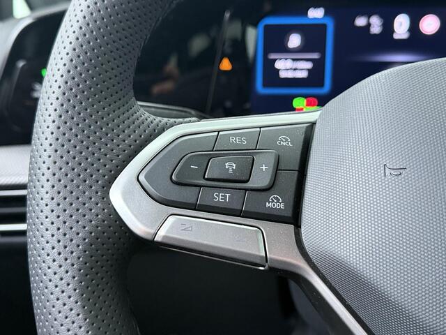 Volkswagen GOLF Variant R-Line-Edition 1.5 eTSI 85 kW / 116 pk 7-DSG | LED Matrix | Area View 360 graden camera |