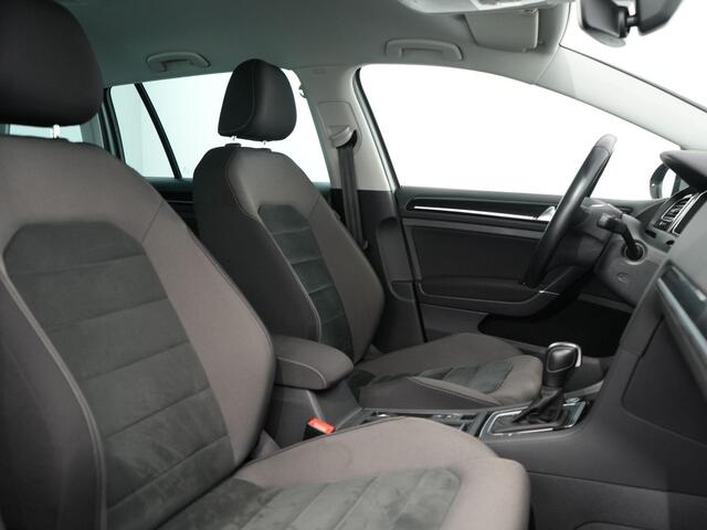 Volkswagen GOLF Variant 1.5 TSI Highline Business R | Winterpakket | Camera | Virtual | ACC |