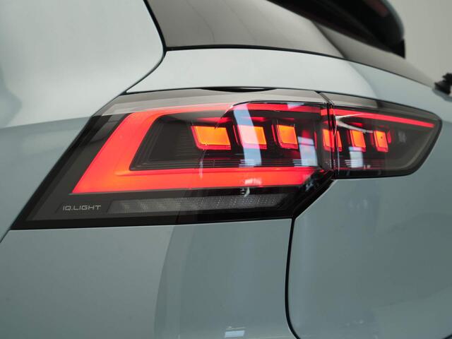 Volkswagen GOLF GTE 1.5 TSI eHybrid 272pk DSG Panoramadak / Demonstratieauto