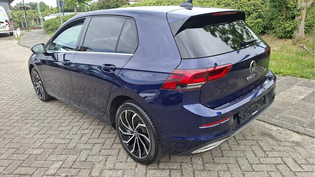 Volkswagen GOLF 1.4 eHybrid 204pk DSG Style Memory / Camera / LED koplampen / 17" LMV