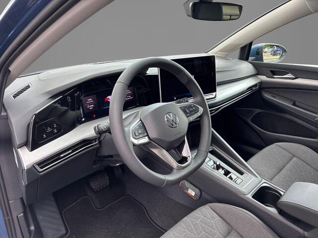 Volkswagen GOLF 1.5 eHybrid Life Edition Panoramadak · Achteruitrijcamera · Draadloze telefoonlader · Stuur- & Stoelverwarming