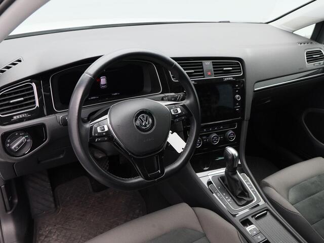 Volkswagen GOLF 1.5 TSi 150 Pk Automaat Highline | Trekhaak | Adaptive Cruise | Camera | CarPlay | Climatronic | 17 Inch | 116.88 Km !!