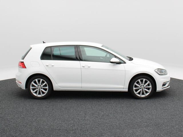 Volkswagen GOLF 1.5 TSi 150 Pk Automaat Highline | Trekhaak | Adaptive Cruise | Camera | CarPlay | Climatronic | 17 Inch | 116.88 Km !!