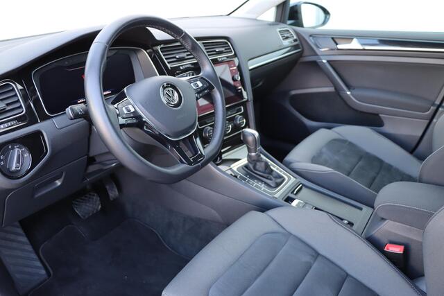 Volkswagen GOLF 1.5 TSI Highline 130pk DSG7