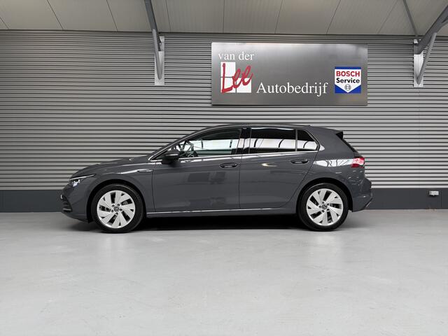 Volkswagen GOLF 1.5 eTSI STYLE/IQ LIGHT/STOEL MEM/PDC/17 INCH/CARPLAY/NAVI