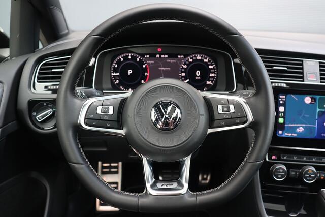 Volkswagen GOLF 1.5 TSI 2x R-line, Pano, trekhaak