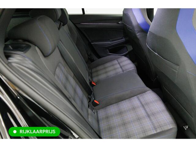 Volkswagen GOLF 1.5 eHybrid GTE Black 272 PK automaat | IQ Led | Elec. trekhaak | Headup | Stoel- & stuurverw. | PDC V + A, Camera, App. connect, Navigatie, 131 KM actieradius (WLTP)