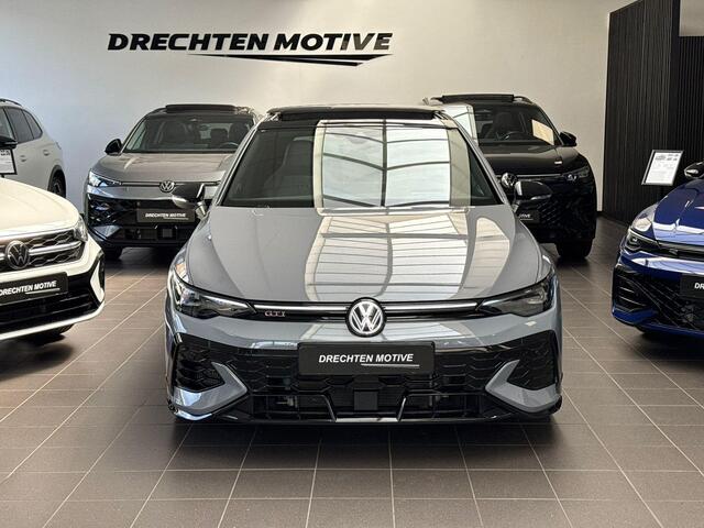 Volkswagen GOLF 2.0 TSI GTI Clubsport / Akrapovice / Pano / leder