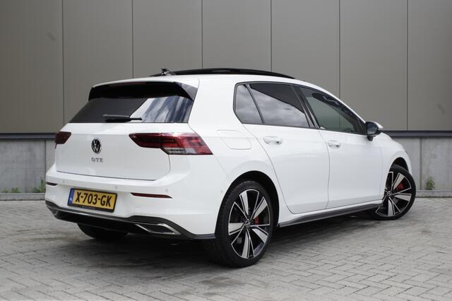 Volkswagen GOLF 1.4 eHybrid GTE | Pano | Lane assist | IQ Lights |