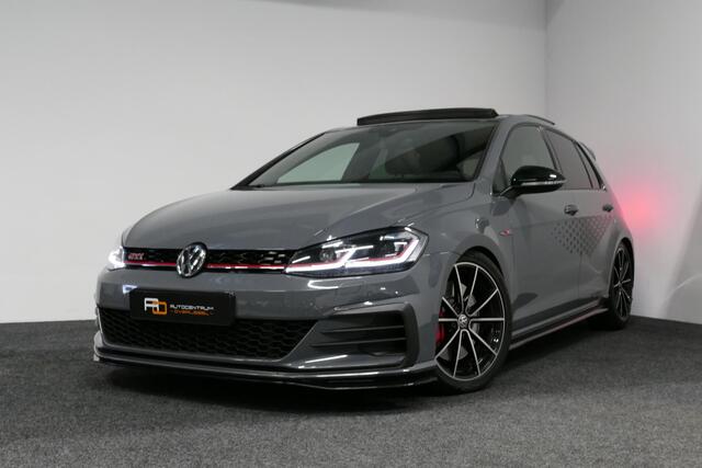 Volkswagen GOLF 2.0 TSI GTI TCR / Akrapovic uitlaat / Panoramadak / Stoelverwarming / Apple Carplay - Android Auto / Ambienteverlichting / DCC / Climatronic / Adaptive Cruise Control / 18'' LMV / Digitaal instrumentenpaneel