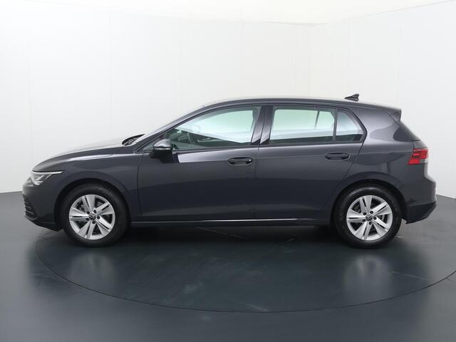 Volkswagen GOLF 1.0 TSI Life | 110 PK | Trekhaak | Adaptive cruise control | Apple Carplay/Android Auto |