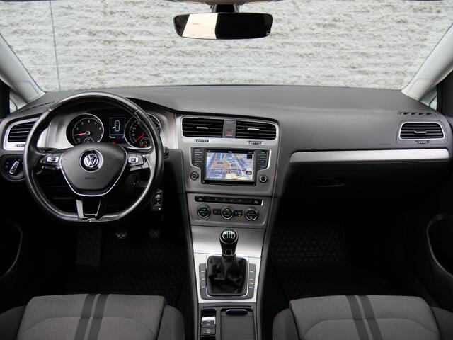 Volkswagen GOLF 5D 1.0TSi COMFORTLINE/ CARPLAY/ PDC V+A