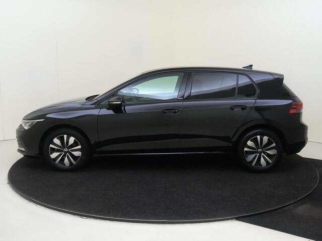 Volkswagen GOLF 1.5 TSI Life Business | Navigatie | Stoel- en stuurwielverwarming | Adaptieve cruise control | Parkeersensoren | Elektrisch inklapbare buitenspiegels | CarPlay | 3-zone airco |