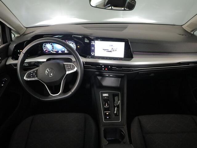 Volkswagen GOLF Variant 1.5 eTSI Life 150 pk Automaat (DSG) | Navigatie | Trekhaak (wegklapbaar) | Parkeersensoren | Adaptieve cruise control | LED koplampen | Stoel/stuur verwarming |