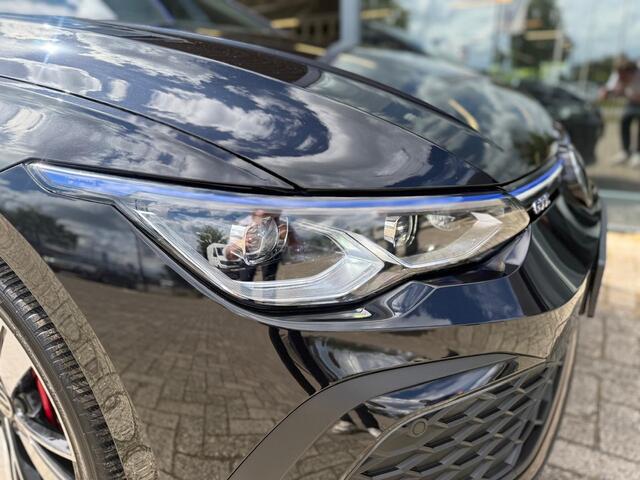 Volkswagen GOLF 1.4 eHybrid GTE Volkswagen Golf 1.4 GTE | goed in opties | IQ verlichting | Adaptive Cruisecontrol |