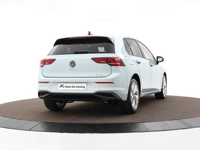 Volkswagen GOLF Life Edition 1.5 eHybrid 204 PK 6 versn. DSG · Achteruitrijcamera · Draadloze telefoonlader · Comfort pakket ·