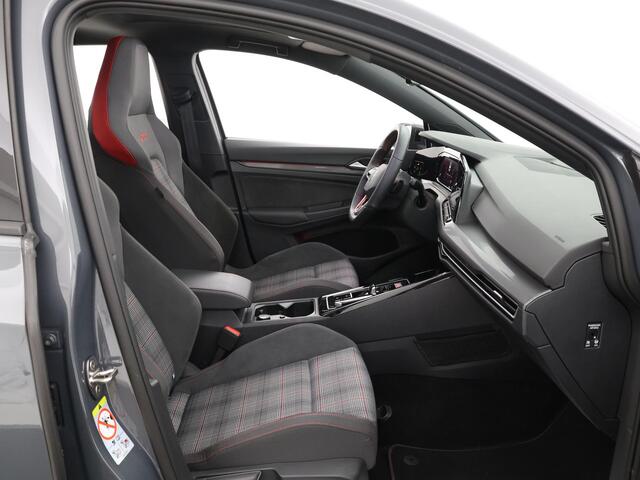 Volkswagen GOLF 2.0 TSI 245pk DSG GTI · Panoramadak · Camera · Dodehoeksensoren · Matrix LED · Stuur- & Stoelverwarming · Keyless ·