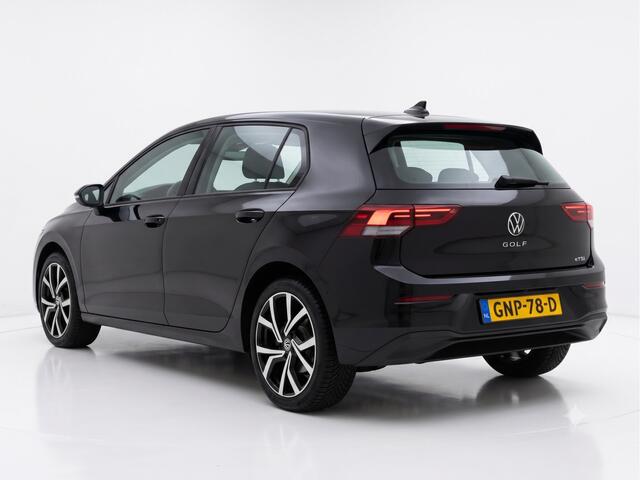 Volkswagen GOLF 1.5 eTSI Life Edition | 18" Velgen | Stuurwiel Verwarmd | Voorstoelen Verwarmd | Getinte Ramen | All-Season Banden