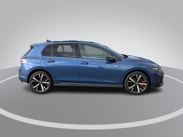 Volkswagen GOLF 1.5eHybrid 200kW/272PK GTE Black Style · Panoramadak · Trekhaak · Apple/Android Car Play · Garantie t/m 10-09-2030 of 10000km.