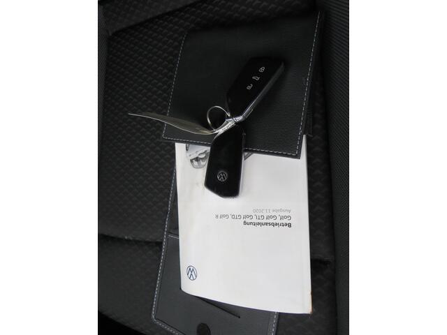Volkswagen GOLF 1.0 TSI 110Pk Life * Rijklaarprijs incl. garantie * Navi * Carplay Android * Led * ACC * PDC V+A *