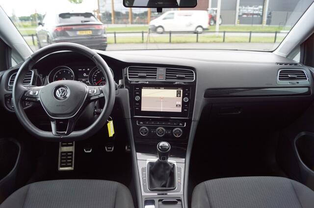 Volkswagen GOLF 1.4 TSI Sound 125pk/ Trekhaak wegklb./ Navi / ACC/ Climatronic/ App-Connect/ PDC