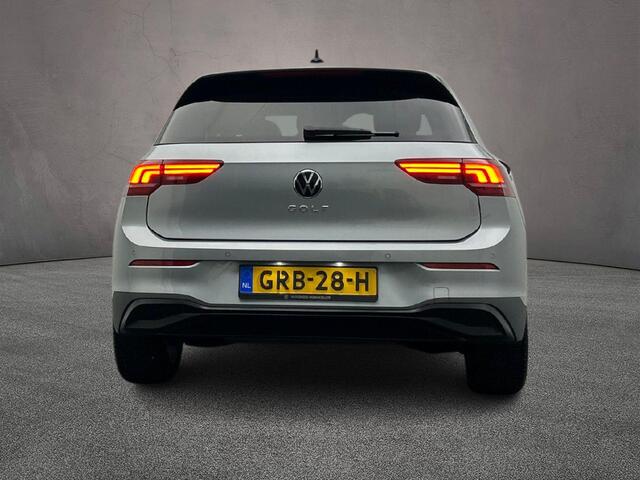 Volkswagen GOLF Life Edition 1.5 TSI 115pk Adaptive cruise control, Achteruitrijcamera, Stoelverwarming, App connect, LED koplampen, Parkeersensoren, Airco, DAB, Radio