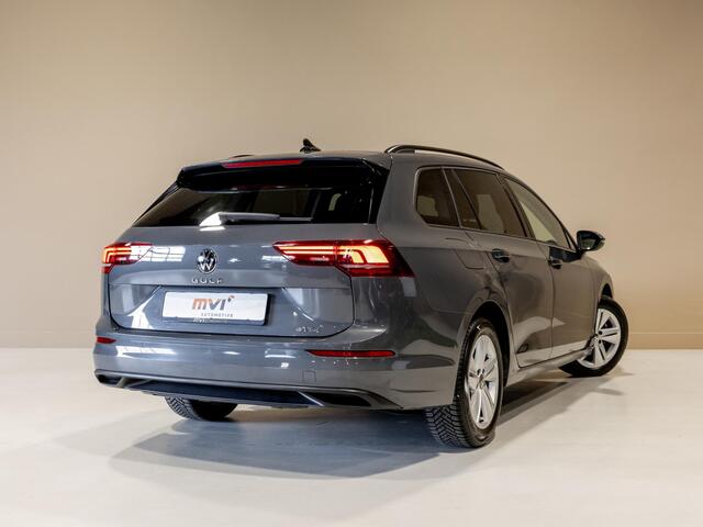 Volkswagen GOLF Variant 1.5 eTSI Life Edition / 150pk / Stoel en stuur verwarming /