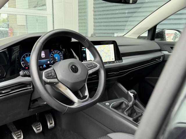 Volkswagen GOLF 1.5 TSI Active | Adaptieve Cruise Control | Camera | Virtual Cockpit | Stoelverwarming | Apple CarPlay/Android Auto | HUD | DAB |