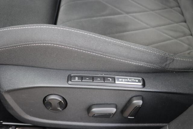 Volkswagen GOLF 1.4 eHybrid Style 204pk DSG6