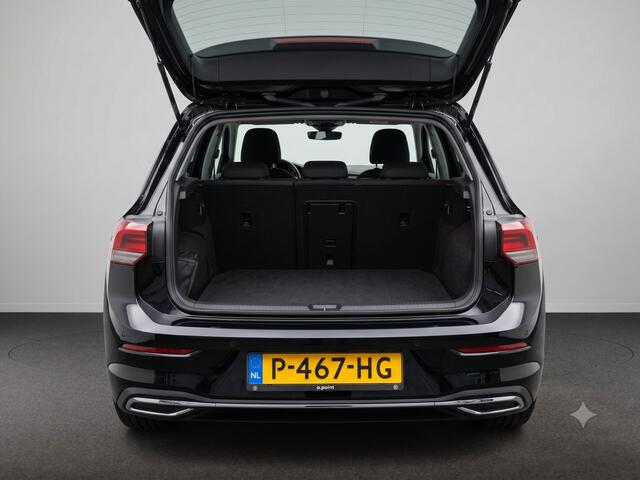 Volkswagen GOLF 1.5 eTSI R-Line Business+ Automaat | Schuifdak | Cruise | Clima | Stoel & Stuur verwarming | Apple Carplay of Android Auto