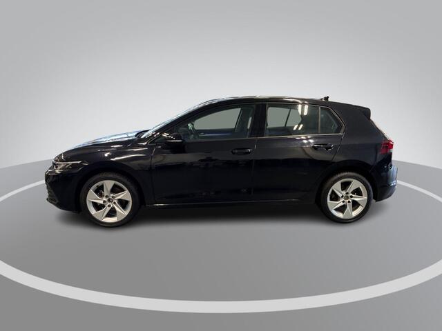 Volkswagen GOLF 1.0 eTSI 110pk DSG Life Business · Camera · Keyless · Dodehoeksensor · Apple/Android Car Play · Clima · Navigatie · Garantie t/m 12-10-2026 of 60.000km