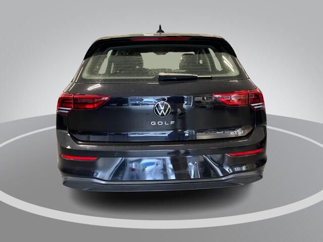 Volkswagen GOLF 1.0 eTSI 110pk DSG Life Business · Camera · Keyless · Dodehoeksensor · Apple/Android Car Play · Clima · Navigatie · Garantie t/m 12-10-2026 of 60.000km