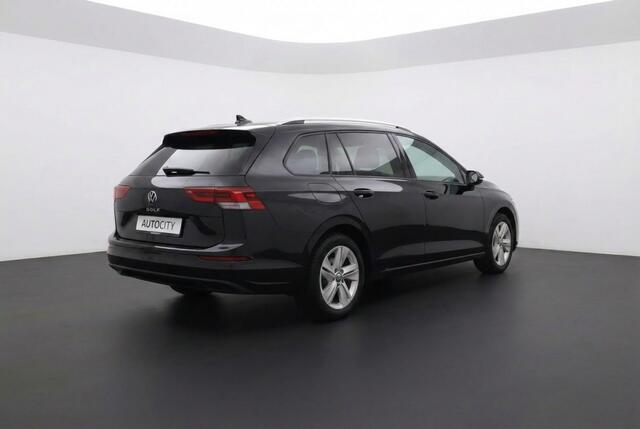 Volkswagen GOLF VIII Variant Life 1.5 eTSI Camera l Navi l Adaptive cruise