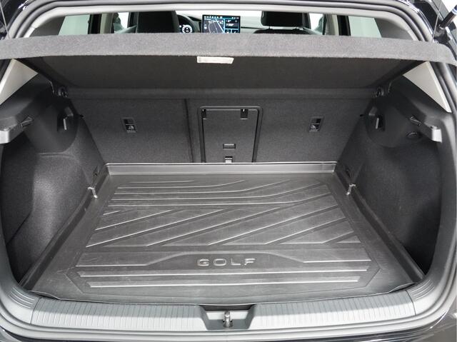 Volkswagen GOLF 1.5 eTSI 115pk DSG Life Edition | Navigatie | Camera | Full-LED | 18"Lm 104