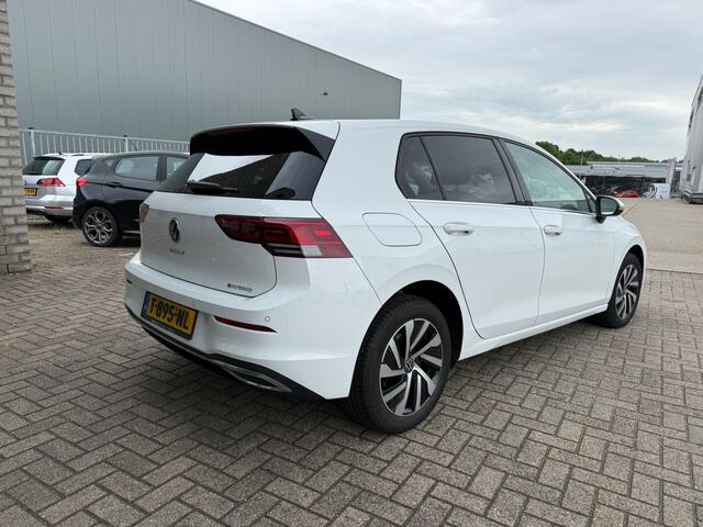 Volkswagen GOLF 1.4 eHybrid Style