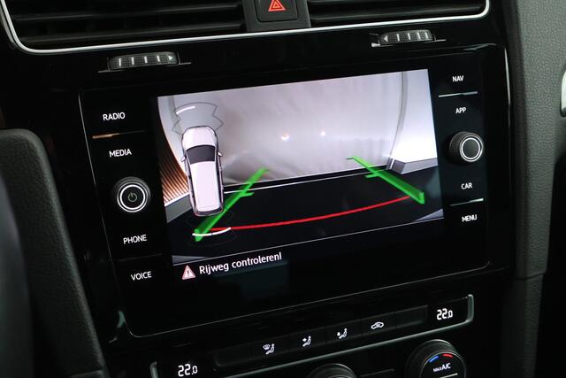 Volkswagen GOLF Variant 1.5 TSI 150pk 2x R-Line Trekhaak Camera LED Keyless Navigatie Virtual Cockpit