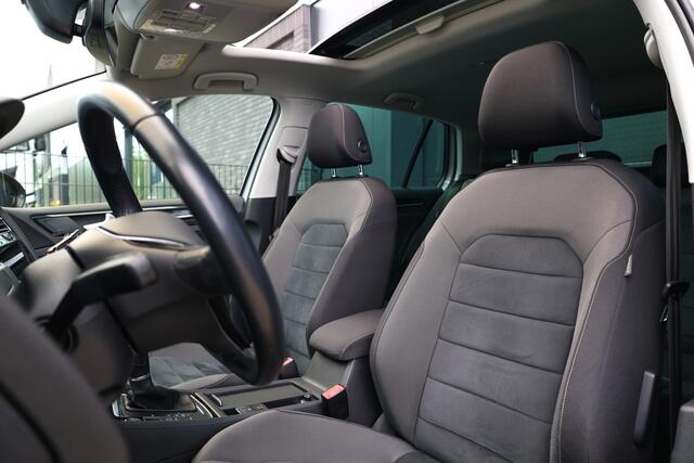 Volkswagen GOLF 1.4 TSI Highline | NAP | PANO | R-LINE | ACC | DIGITAL | LED | DEALER ONDH | KEYLESS |