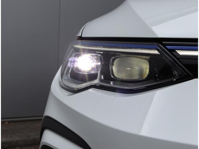 Volkswagen GOLF 1.4 eHybrid GTE | Pano | IQ.Light | Travel Assist | SOH 96,9%
