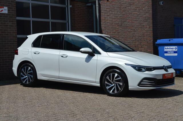 Volkswagen GOLF 1.4 eHybrid Style | AUT - MEMORY