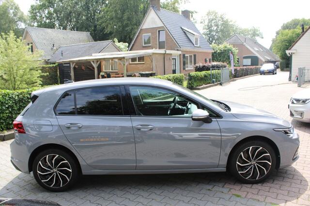 Volkswagen GOLF 1.0 TSI LIFE - Virtual cockpit IQdrive adapt cruise