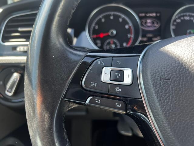 Volkswagen GOLF 1.5TSI 150pk DSG R-Line | Leer | ACC | Camera