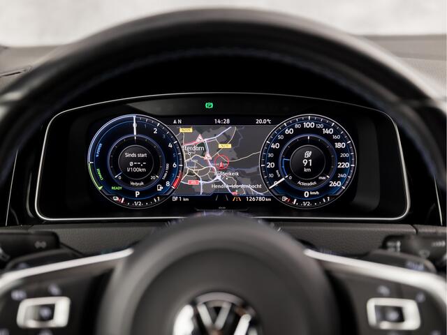 Volkswagen GOLF 1.4 TSI PHEV GTE 204Pk Automaat (VIRTUAL COCKPIT, APPLE CARPLAY, GROOT NAVI, KEYLESS, CAMERA, STOELVERWARMING, SPORTSTOELEN, ADAPTIVE CRUISE, GETINT GLAS, NIEUWSTAAT)