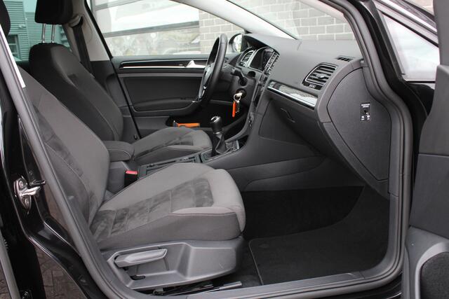 Volkswagen GOLF 1.4 TSI Highline / R Line / Carplay / Virtual / N.A.P.