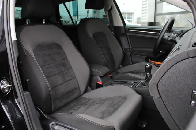 Volkswagen GOLF 1.4 TSI Highline / R Line / Carplay / Virtual / N.A.P.